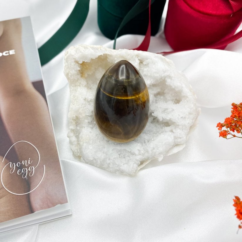 Křišťálová geoda vhodná pro nabíjení Yoni egg, 176 g